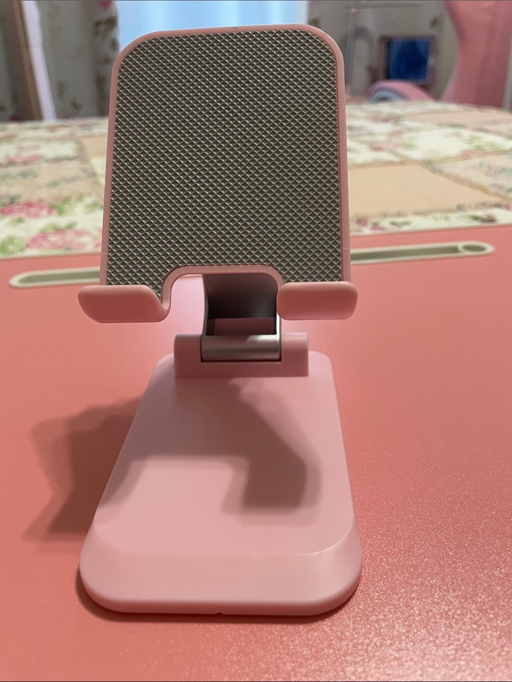 Portable Adjustable Pink Tablet & Phone Stand